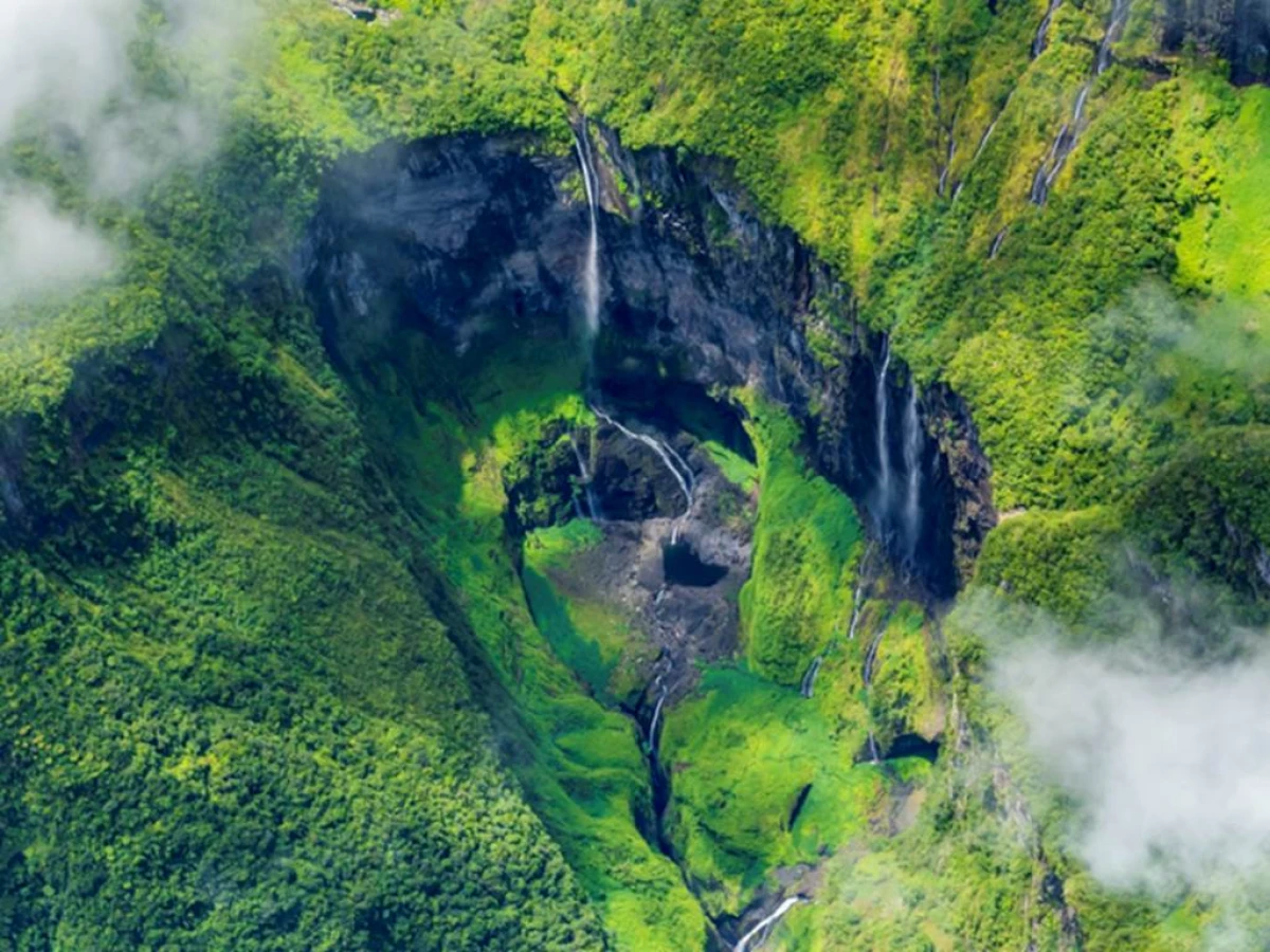 3 cirques vue sur le volcan - Bonjour Fun