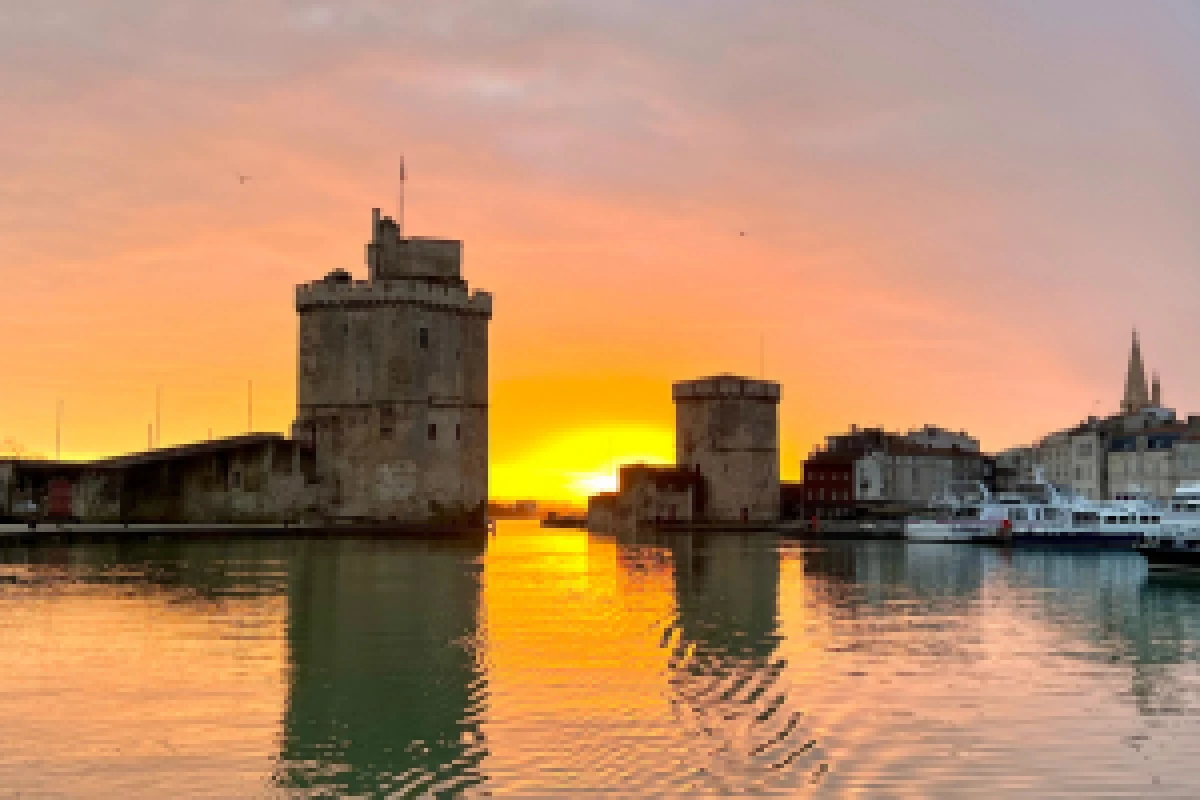 APERO COUCHER DE SOLEIL - Bonjour Fun