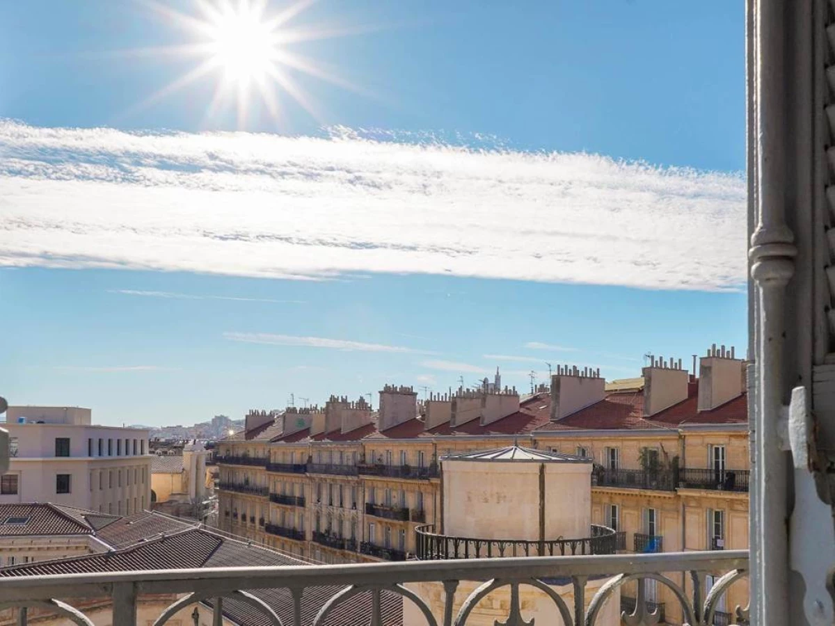 B&B HOTEL Marseille Centre Vieux Port - Bonjour Fun