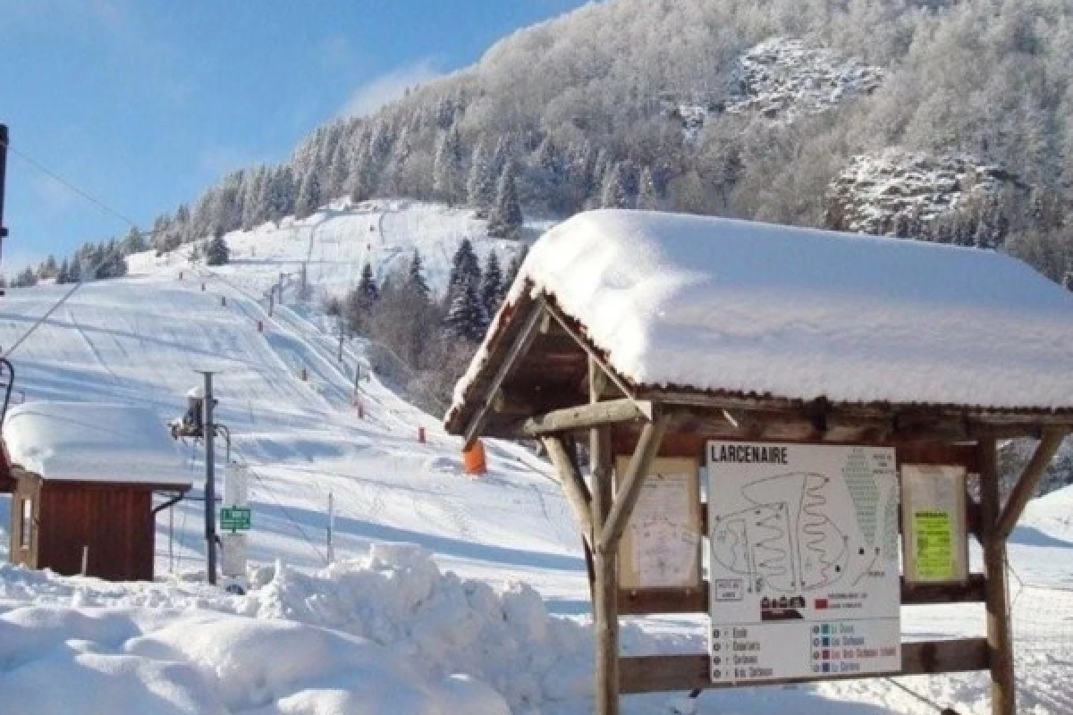 Balade en raquettes à neige découverte du Larcenaire - Bonjour Fun