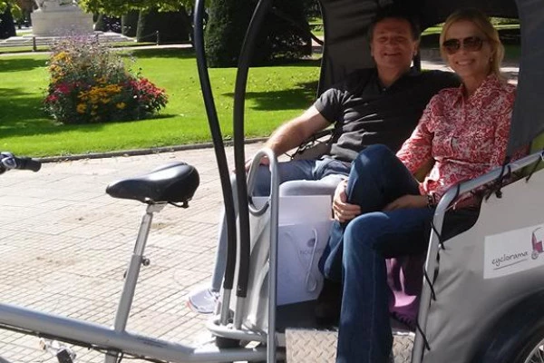 Balade en vélo-calèche à Strasbourg - Bonjour Fun
