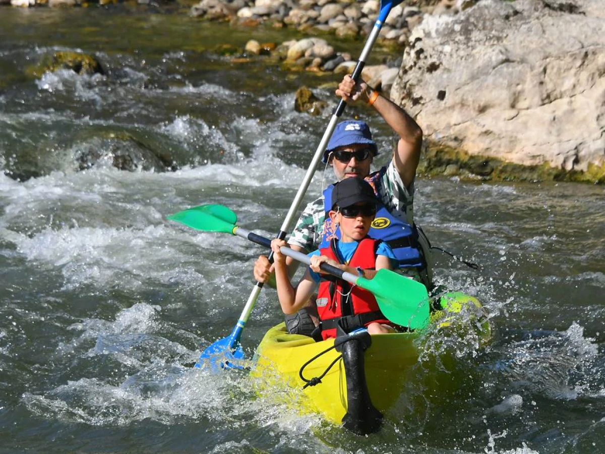 randonnée en canoë de 32 kilomètres cœur des Gorges de l'Ardèche - Bonjour Fun