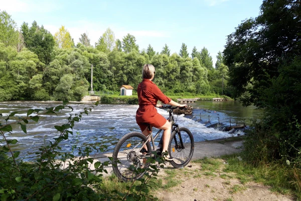 Location de vélos électriques - Bonjour Fun