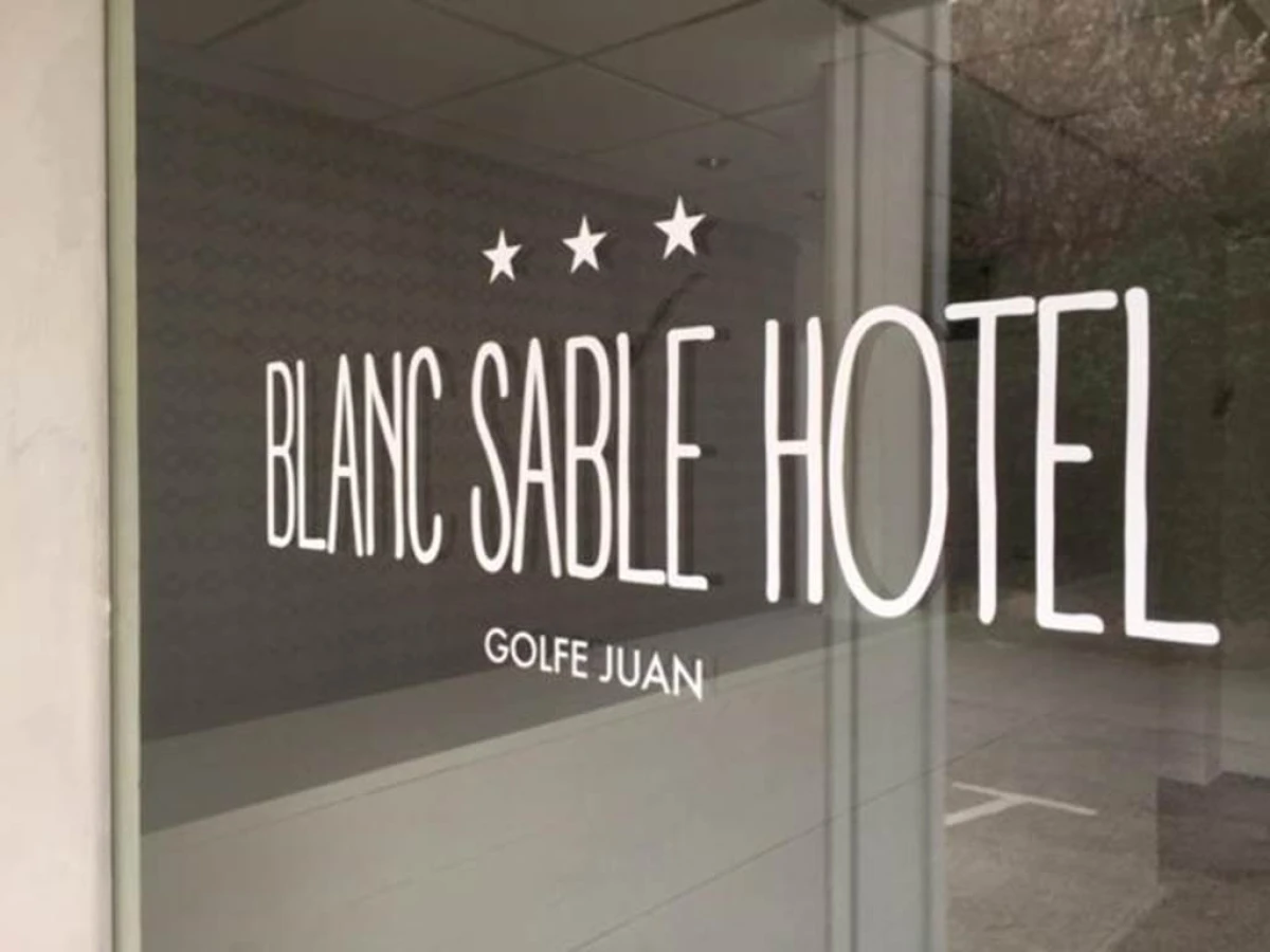 Blanc Sable Hôtel - Bonjour Fun