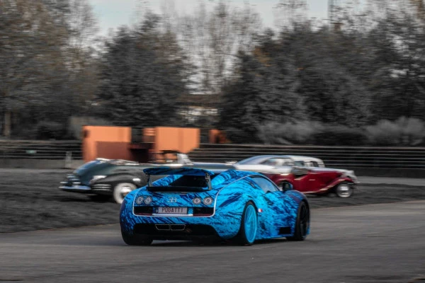 Bugatti Veyron Grand Sport Vitesse - 2013 - Bonjour Fun