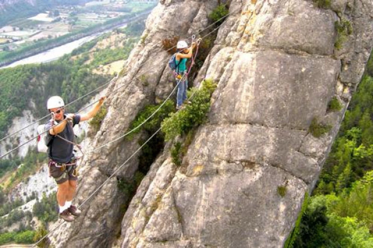 Camp4 - Via Ferrata - Bonjour Fun