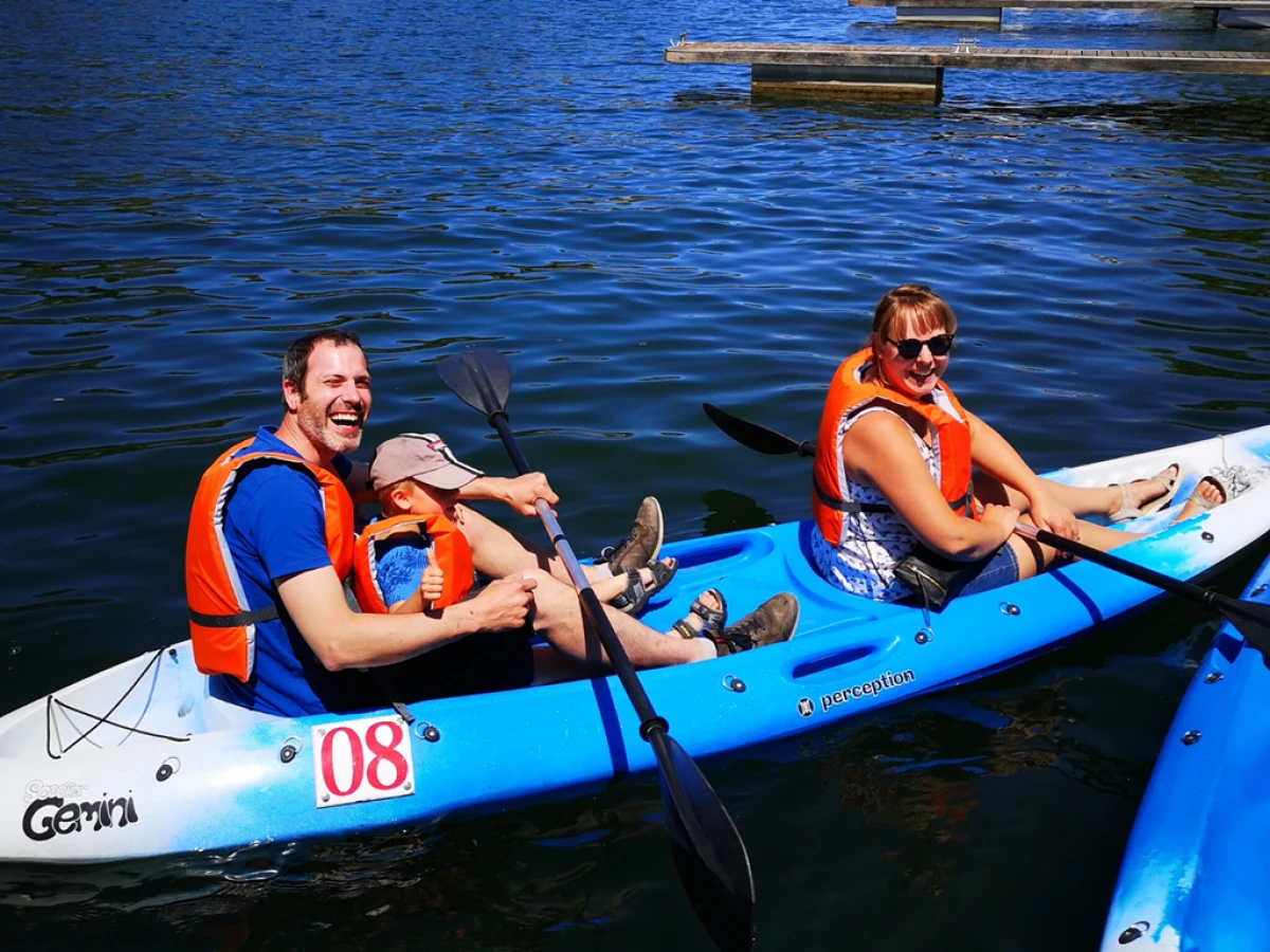 Canoës-kayaks (sans réservation) - Bonjour Fun