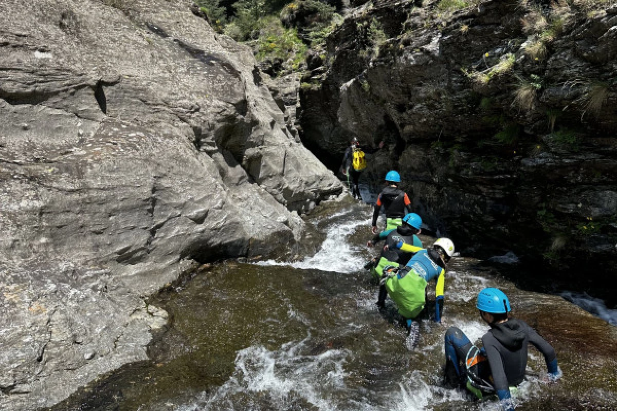 CANYON famille HAUT ROUJANEL 1/2 JOURNEE - Bonjour Fun