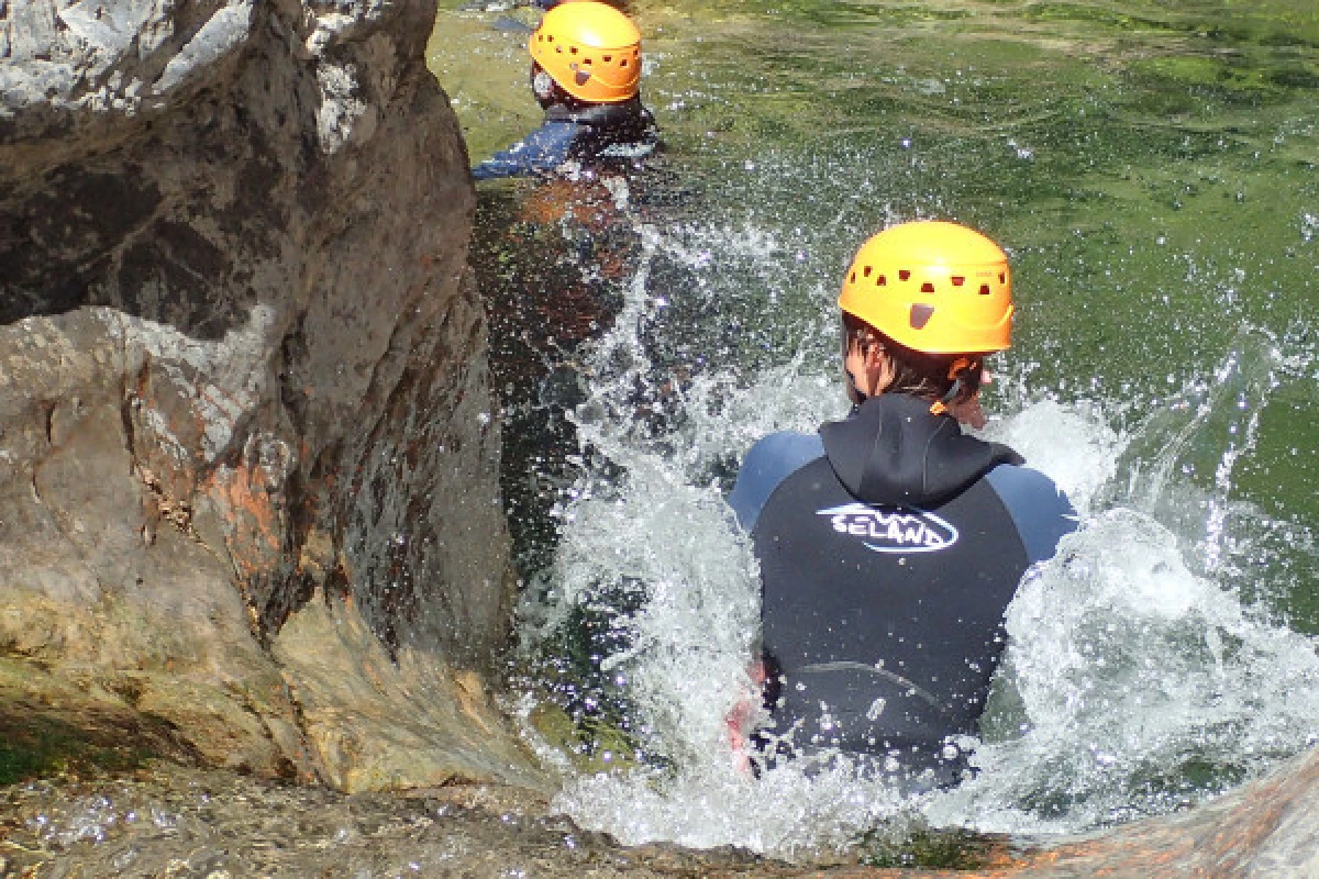 Canyoning d'aventure la Bollène - Vallée de la Vésubie - Bonjour Fun