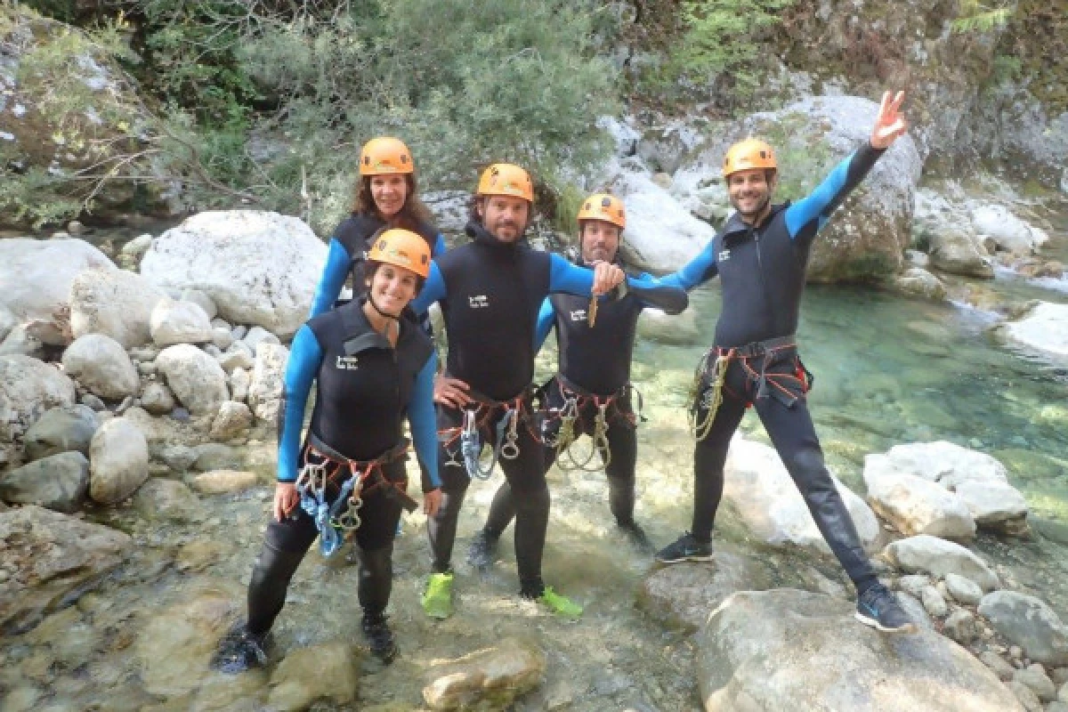 Canyoning niveau 2 - Gours du Ray - Bonjour Fun