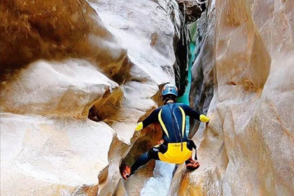 Canyoning Riolan - Bonjour Fun