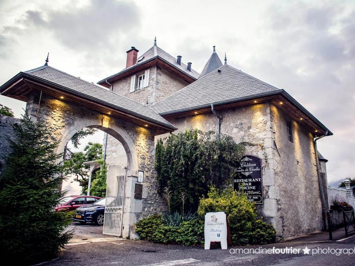 Château des Comtes de Challes - Bonjour Fun