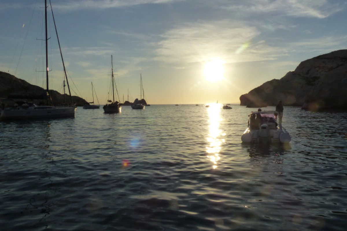 Circuit 2 h - Coucher du soleil en bateau  (du 1er avril au 31 octobre) - Bonjour Fun