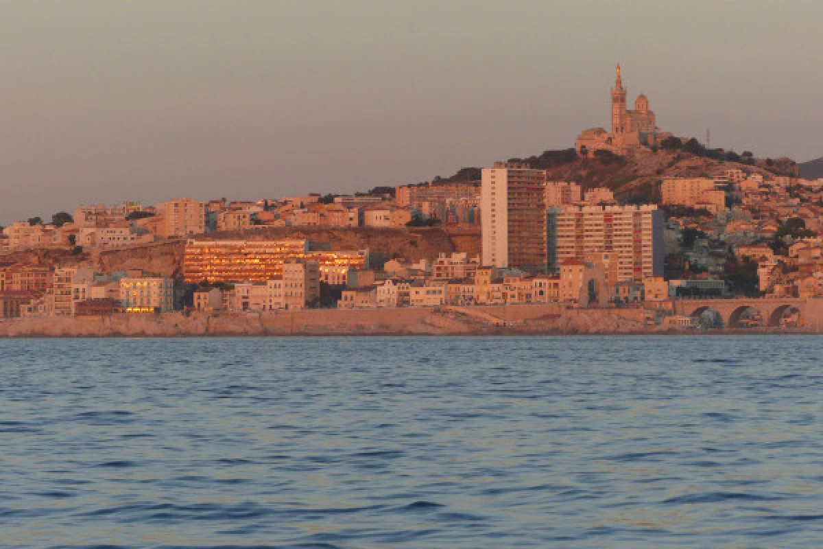 Circuit 2 h - Coucher du soleil en bateau  (du 1er avril au 31 octobre) - Bonjour Fun