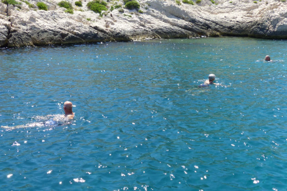 Circuit 2 h découverte de Marseille par la mer Eté comme Hiver - Bonjour Fun