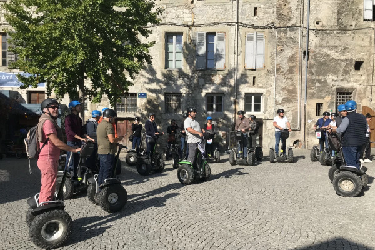 City Tour Segway 1h00 - Chambéry - Bonjour Fun