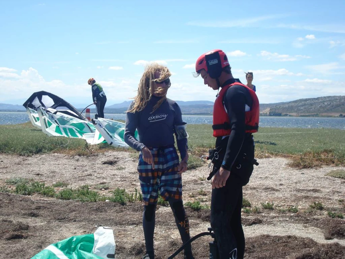 Cours de kitesurf 3 heures (1 cours) - Bonjour Fun