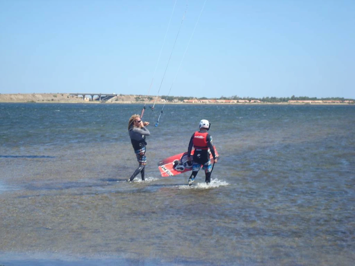 Cours de kitesurf 3 heures (1 cours) - Bonjour Fun