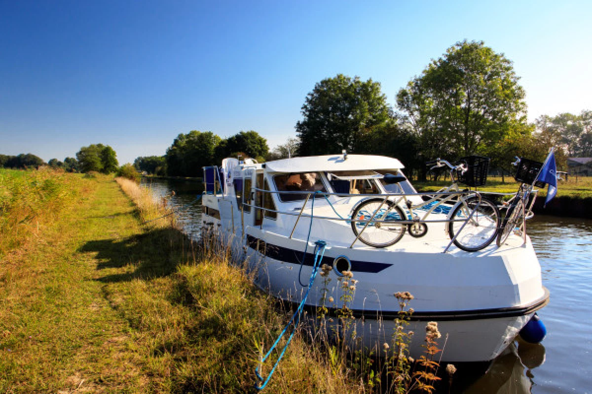 Croisière en péniche sans permis en Alsace - Bonjour Fun