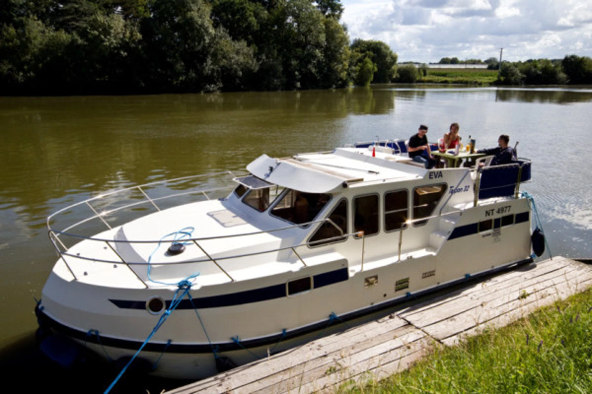 Croisière en péniche sans permis en Alsace - Bonjour Fun