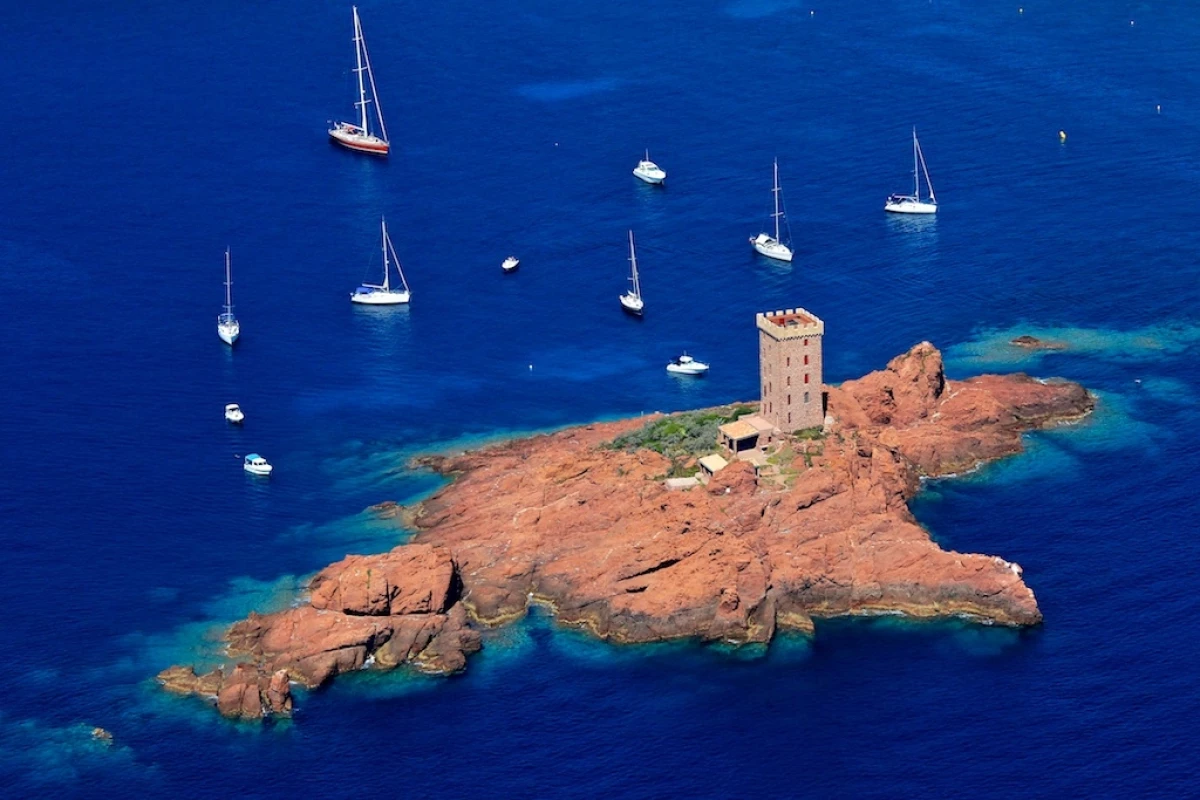 Découverte de l’Esterel Fréjus - Bonjour Fun