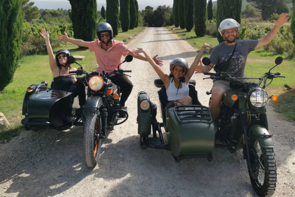 Demi-journée : Wine-Tour en Provence - Bonjour Fun