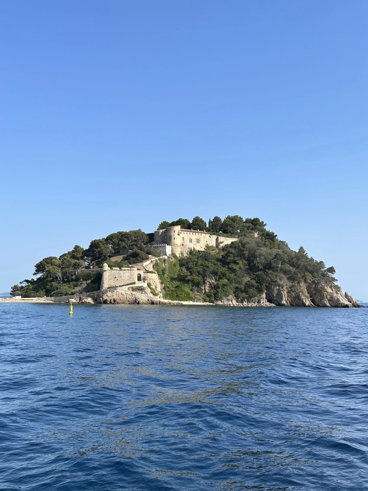 Départ Hyères - Journée + repas - Fort de Brégançon & Porquerolles - Bonjour Fun