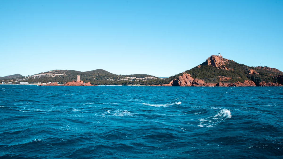 Départ St Raphaël - Demi-journée - Cap Dramont & Ile d'Or - Bonjour Fun