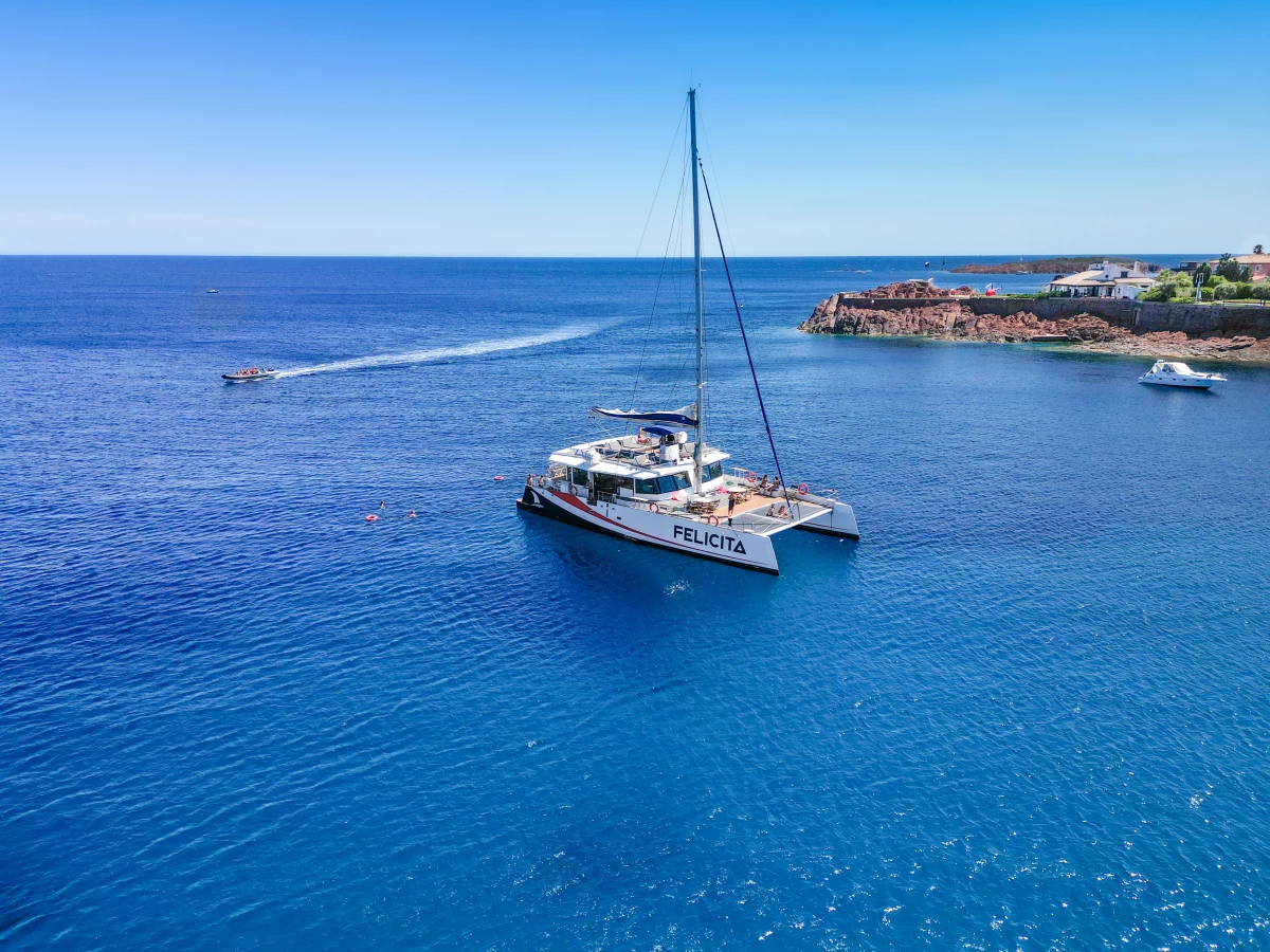 Départ St Raphaël - Journée + repas - Estérel & Iles de Lérins - Bonjour Fun