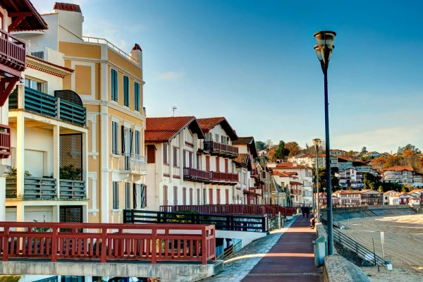 Depuis Bordeaux: tour privé au Pays Basque. - Bonjour Fun