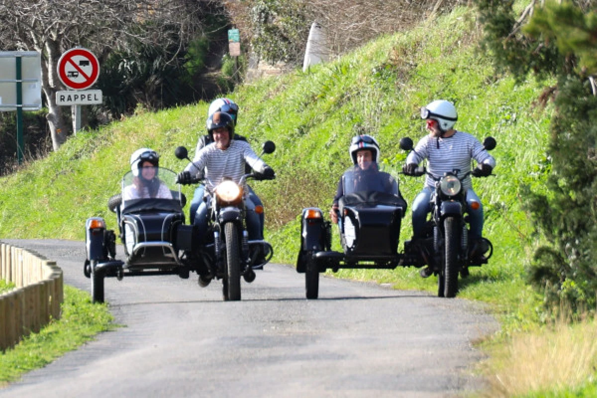 Dinard et la Rance en side-car vintage - Bonjour Fun