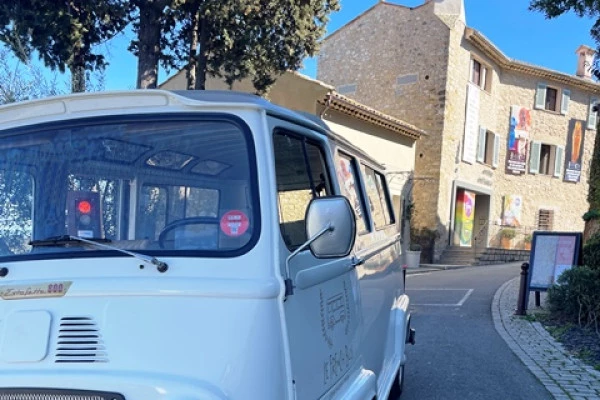 Visite de Mougins en Bus Vintage  (2 heures) - Bonjour Fun