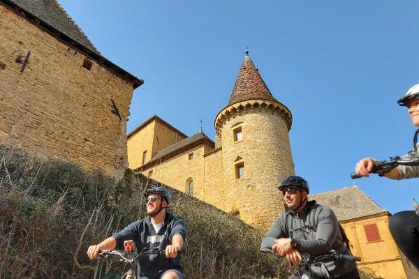 ENTRE BEAUJOLAIS VERT ET PIERRES DOREES - Bonjour Fun