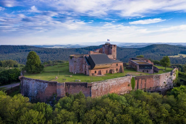 Entrée Château de Lichtenberg - Bonjour Fun