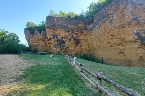 GEOPARK UNESCO - DECOUVERTE - LES CARRIERES DE GLAY - Bonjour Fun