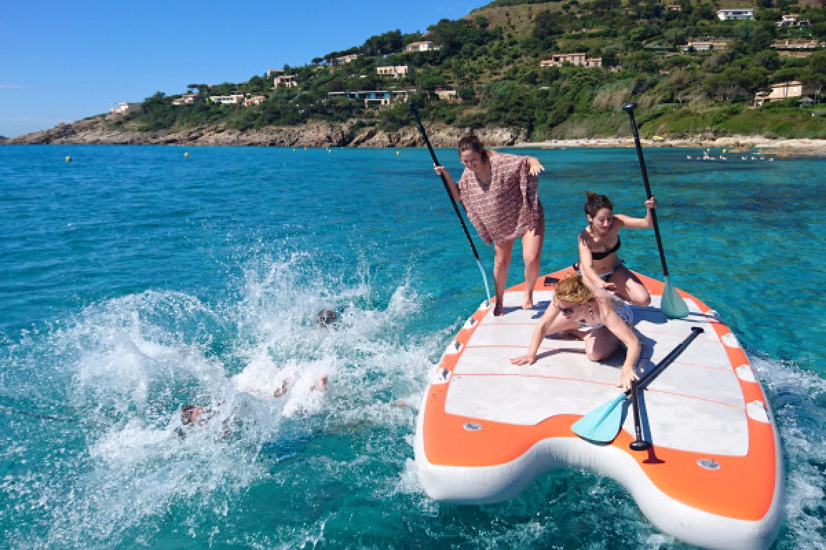 Giant Paddle rental - in the Gulf of Saint-Tropez, Pampelonne beach - Bonjour Fun