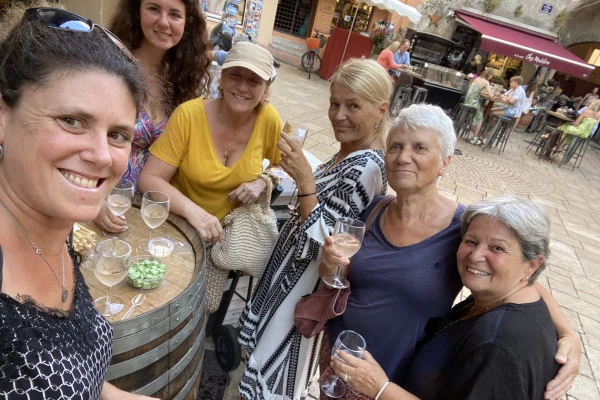 Group : Tour of Saint Tropez with an aperitif - Bonjour Fun