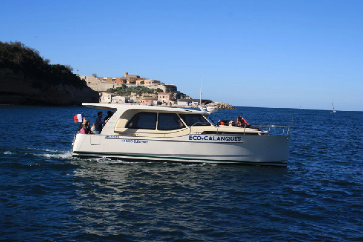 Croisière baignade Parc National des Calanques en demi-journée - Vieux Port Mairie - Bonjour Fun