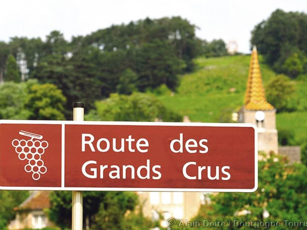 Hostellerie de la Tour d'Auxois - Bonjour Fun