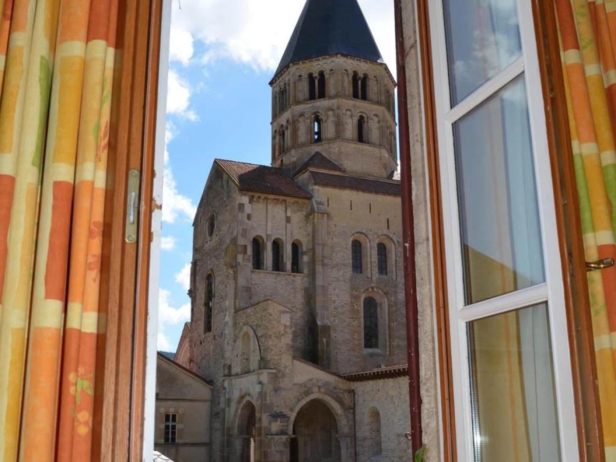 Hotel de Bourgogne - Bonjour Fun