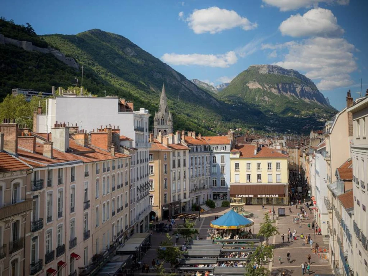 Hôtel de l'Europe Grenoble hyper-centre - Bonjour Fun