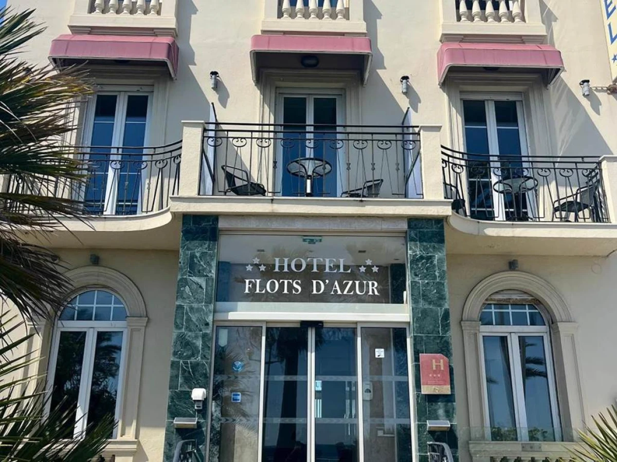 Hotel Flots d'Azur - Bonjour Fun