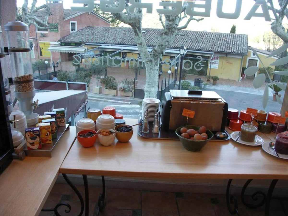 Hôtel La Bonne Auberge - Bonjour Fun