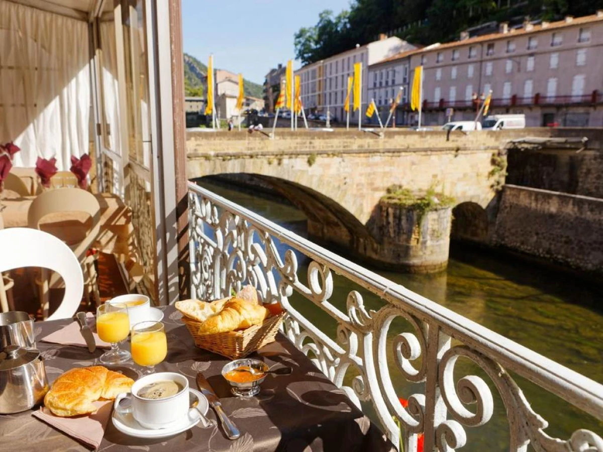 Hôtel Le Lons - Bonjour Fun