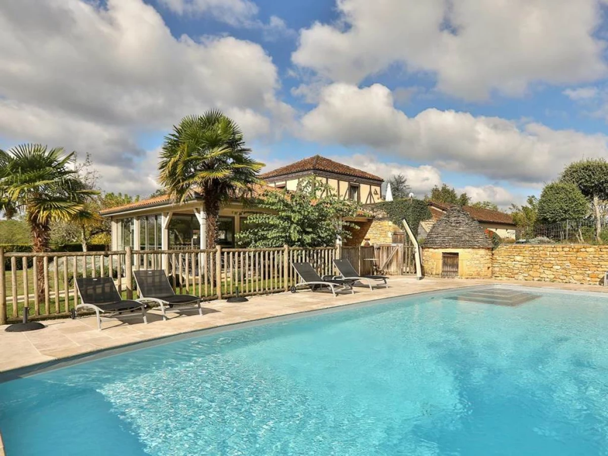 Hotel Le Mas de Castel - Piscine chauffee - Bonjour Fun