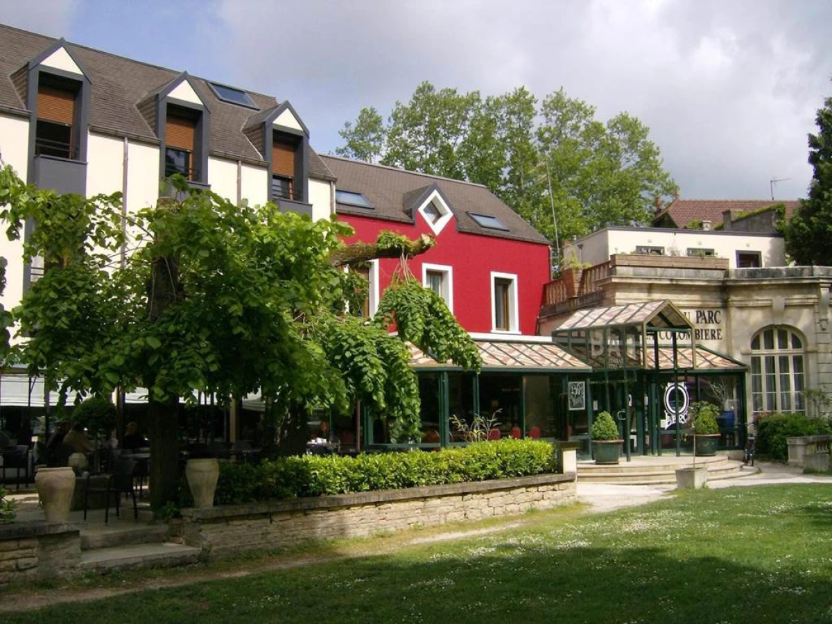 Hôtel Restaurant Du Parc de la Colombière - Bonjour Fun