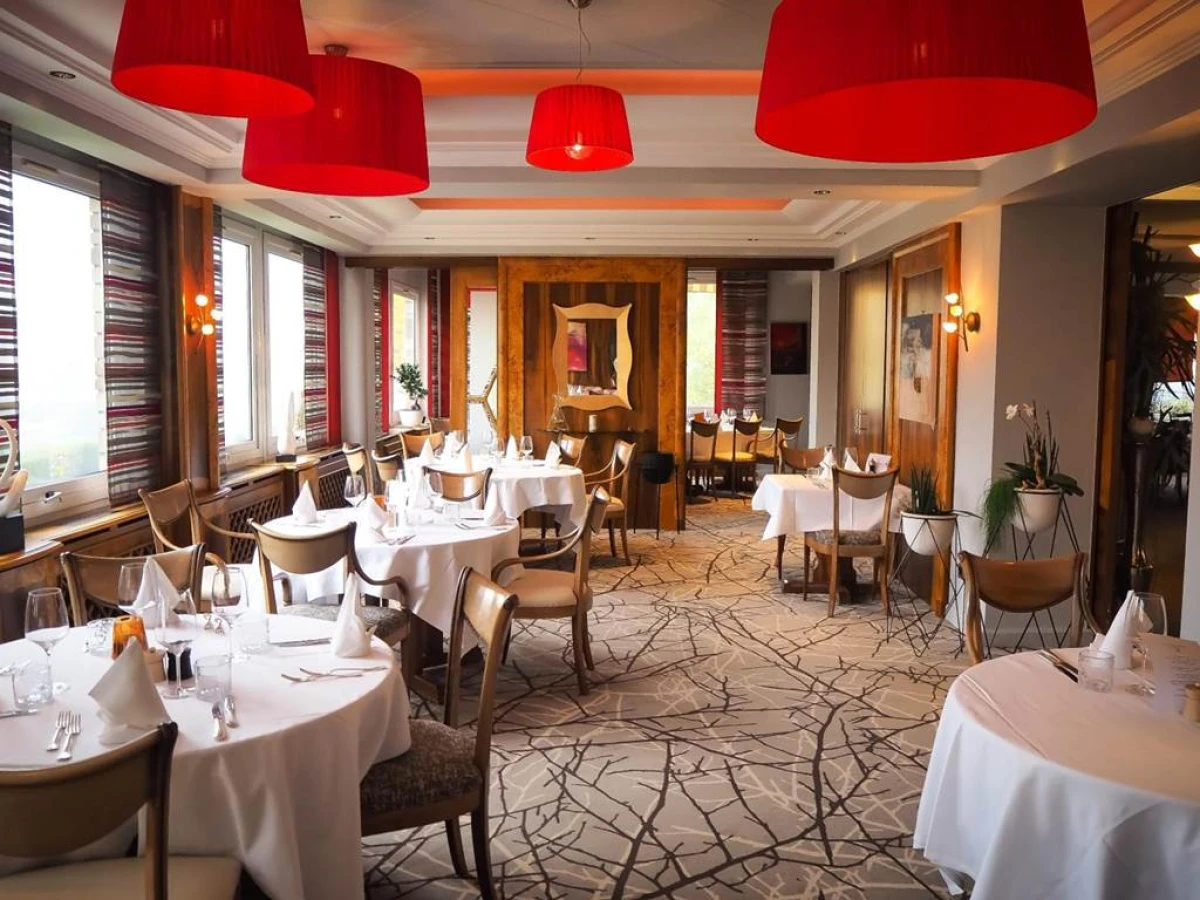 Hôtel Restaurant La Couronne by K - Bonjour Fun