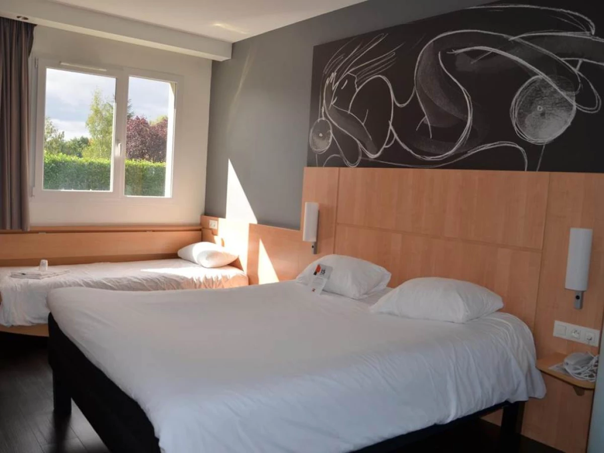 ibis Issoire - Bonjour Fun