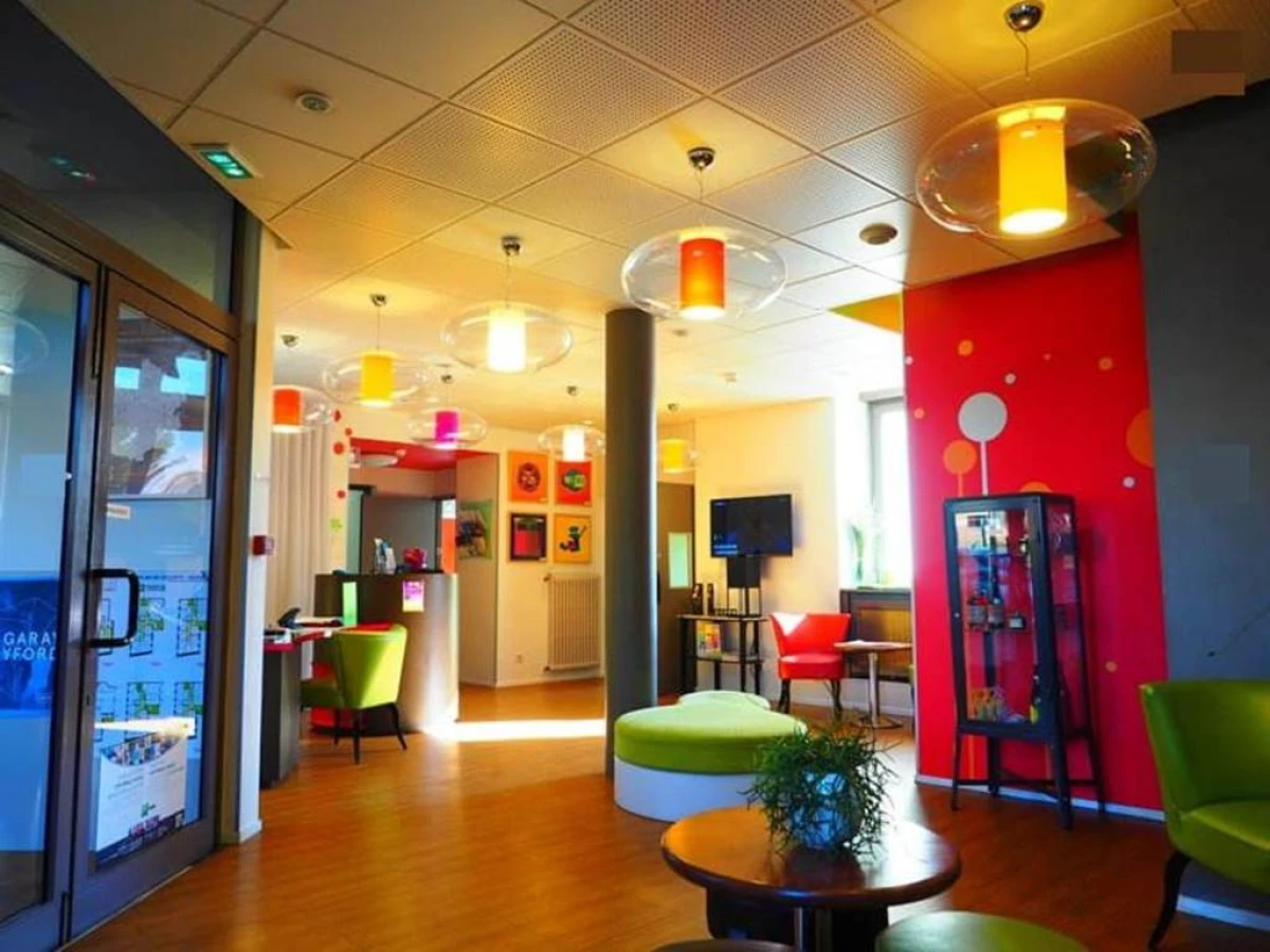 ibis Styles Saint Brieuc Gare Centre - Bonjour Fun