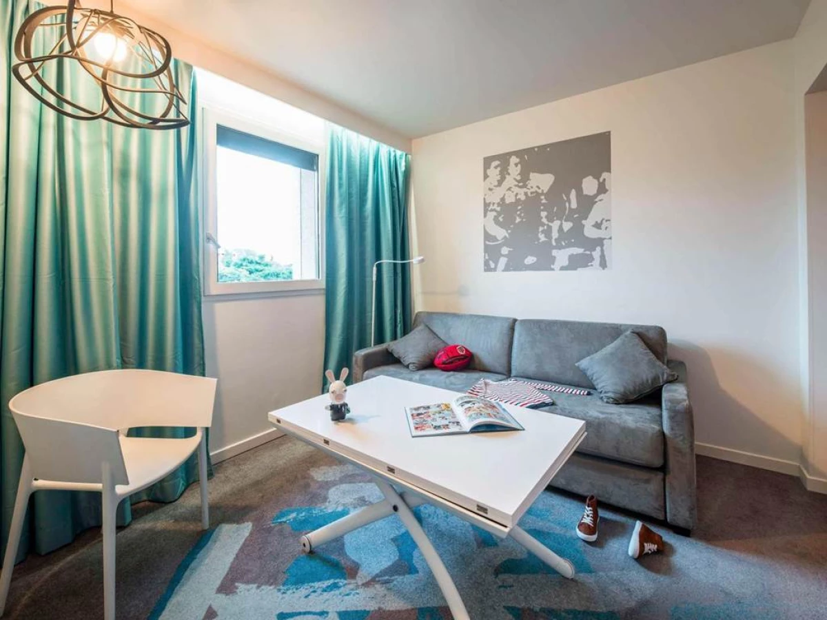 ibis Styles Toulouse Nord Sesquieres - Bonjour Fun